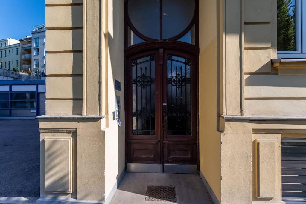 Lite 1Br Near Metro & Center By Hm Viena Exterior foto